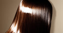 Glass Hair 2025: la tendencia de brillo espejo que llegó al cabello - Salon In USA